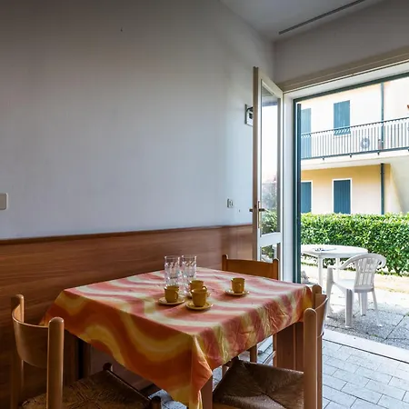 Apartment Cozy With Private Garden In Bibione