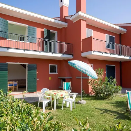 Cozy With Private Garden In * Bibione